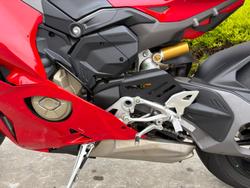 2025 DUCATI PANIGALE V4 Red