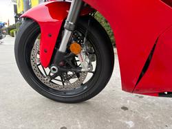 2025 DUCATI PANIGALE V4 Red