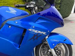 2005 Honda CBR1100XX (SUPER BLACKBIRD) Blue