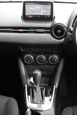 2015 Mazda 2 Genki