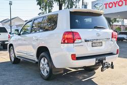 2015 Toyota Landcruiser Sahara VDJ200R MY13 4X4 Dual Range Crystal Pearl