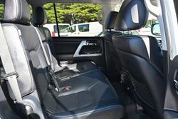 2015 Toyota Landcruiser Sahara VDJ200R MY13 4X4 Dual Range Crystal Pearl