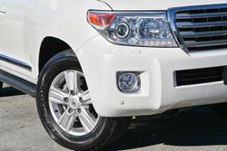 2015 Toyota Landcruiser Sahara VDJ200R MY13 4X4 Dual Range Crystal Pearl