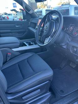 2026 RAM 1500 Express Black Edition Hurricane SO
