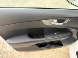2019 KIA CERATO S