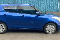 2015 Suzuki Swift GL Navigator