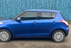 2015 Suzuki Swift GL Navigator