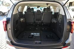 2024 Kia Carnival S