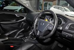 2017 Volvo V40 T3 Momentum