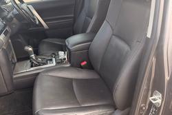 2023 Toyota Landcruiser Prado VX