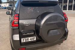 2023 Toyota Landcruiser Prado VX