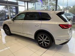 2019 Volkswagen Touareg 190TDI Launch Edition