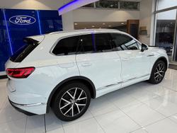 2019 Volkswagen Touareg 190TDI Launch Edition