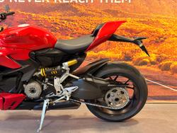2022 Ducati Streetfighter V2 Streetfighter Red