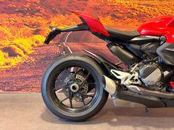 2022 Ducati Streetfighter V2 Streetfighter Red