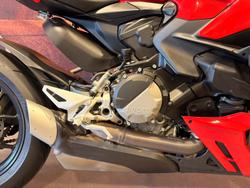 2022 Ducati Streetfighter V2 Streetfighter Red