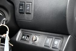 2021 Nissan Navara ST