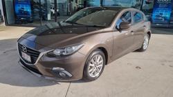 2015 Mazda 3 Maxx