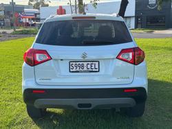 2017 Suzuki Vitara RT-S LY Cool White