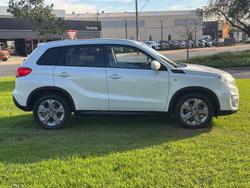 2017 Suzuki Vitara RT-S LY Cool White