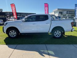 2023 Nissan Navara ST