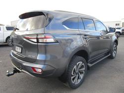2021 Isuzu MU-X LS-T