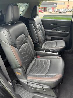 2023 Nissan Pathfinder Ti-L R53 MY23 4X4 On Demand Super Black