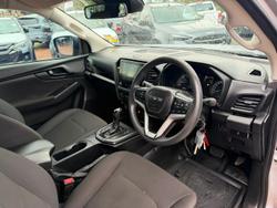 2024 Isuzu D-MAX SX