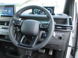 2026 Hyundai STARIA Lounge