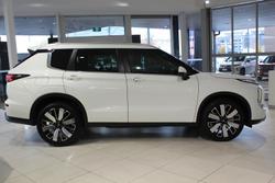 2026 Mitsubishi Outlander Aspire