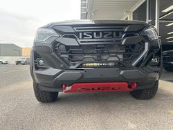 2025 Isuzu D-MAX BLADE MY25.5 Basalt Black Mica
