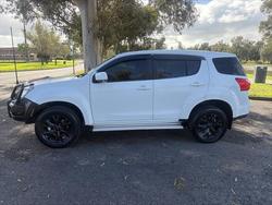 2015 Isuzu MU-X LS-M