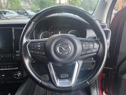 2023 Mazda BT-50 XTR