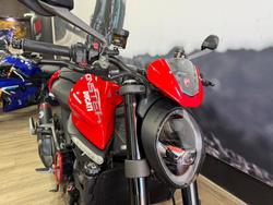 2023 DUCATI MONSTER RED