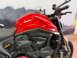 2023 DUCATI MONSTER RED