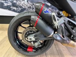 2023 DUCATI MONSTER RED