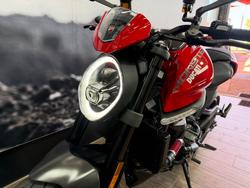 2023 DUCATI MONSTER RED