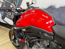 2023 DUCATI MONSTER RED
