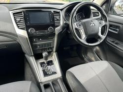 2022 Mitsubishi Triton GLX-R