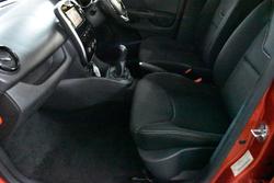 2016 Renault Clio Expression