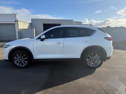 2021 Mazda
CX-5 Akera