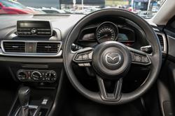 2017 Mazda 3 Neo