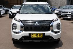 2023 Mitsubishi Outlander LS