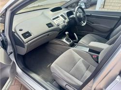 2006 Honda
Civic VTi-L