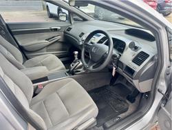 2006 Honda
Civic VTi-L