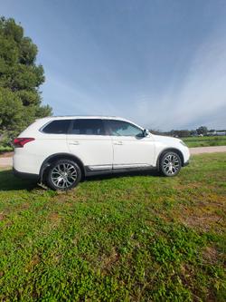 2015 Mitsubishi Outlander LS