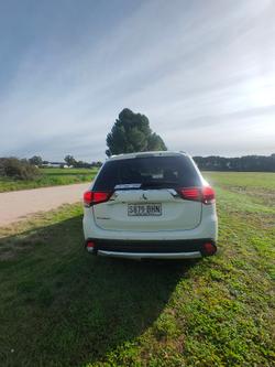 2015 Mitsubishi Outlander LS