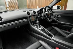 2020 Porsche
                718 Cayman