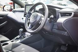2025 Toyota COROLLA SX