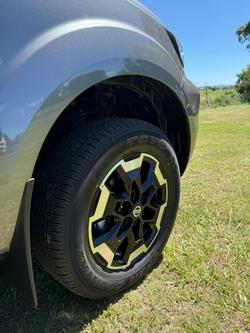 2025 NISSAN NP300 NAVARA ST-X